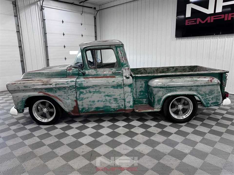 1958 Chevrolet Task Force - Image 2 of 31
