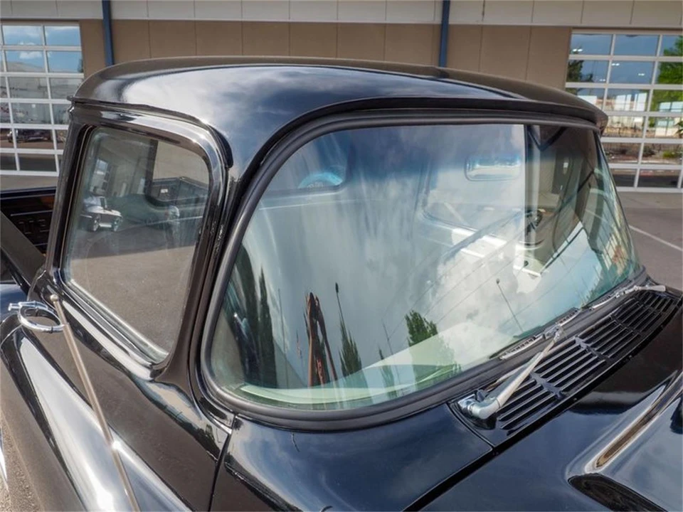 1958 Chevrolet Task Force - Image 24 of 31