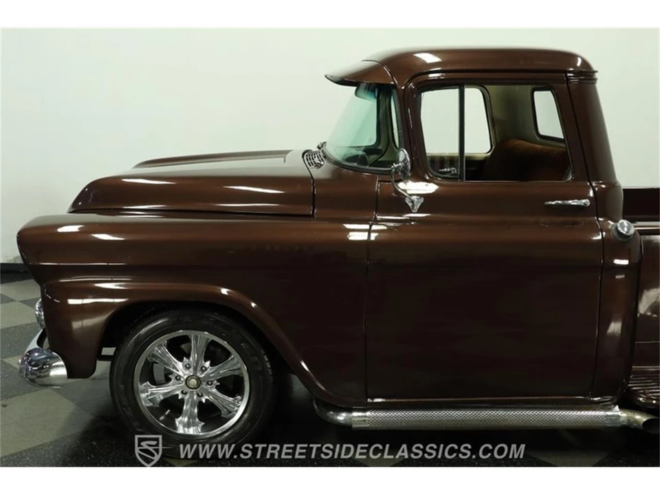 1958 Chevrolet Task Force - Image 23 of 31