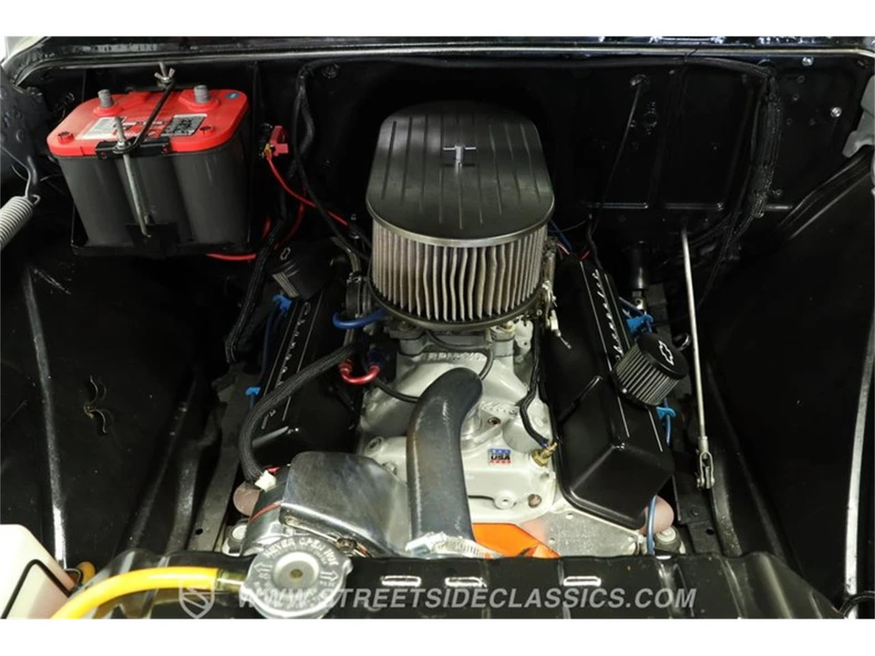 1958 Chevrolet Task Force - Image 3 of 31