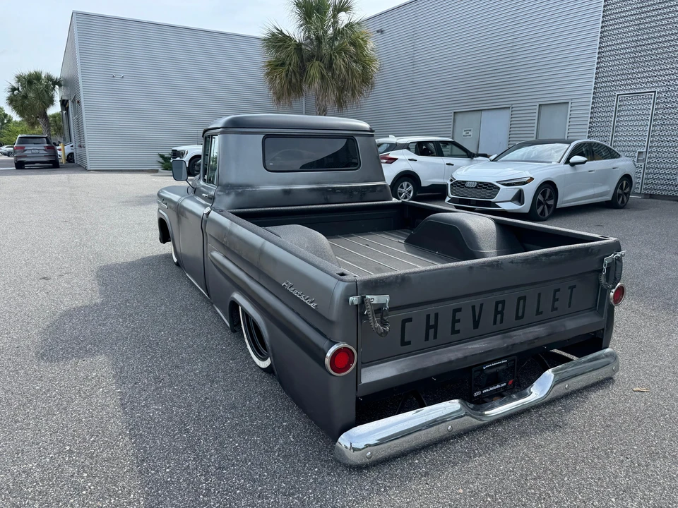 1958 Chevrolet Task Force - Image 23 of 31