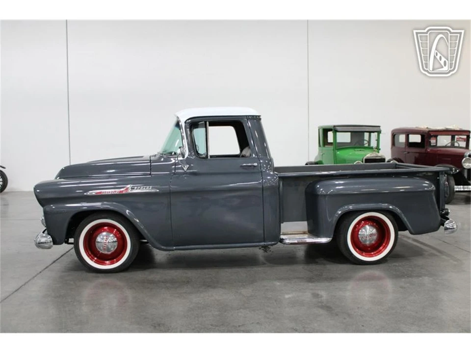1958 Chevrolet Task Force - Image 15 of 31