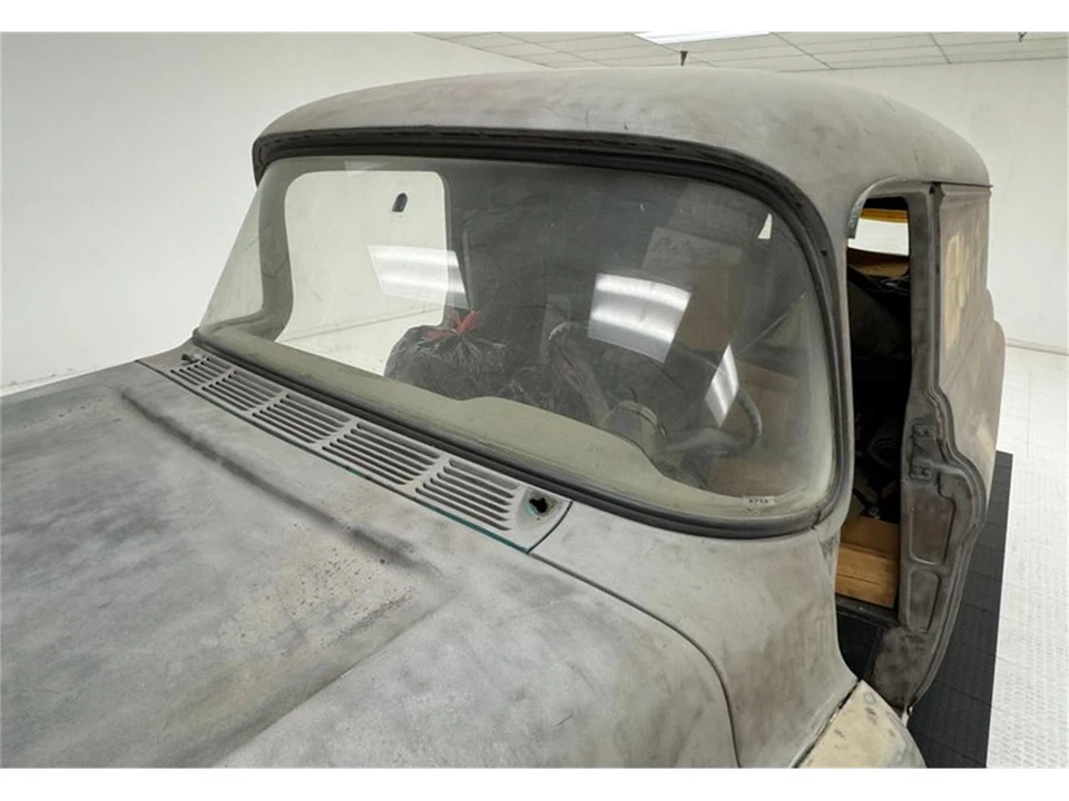 1958 Chevrolet Task Force - Image 12 of 31