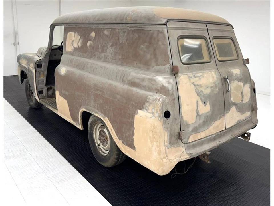 1958 Chevrolet Task Force - Image 3 of 31