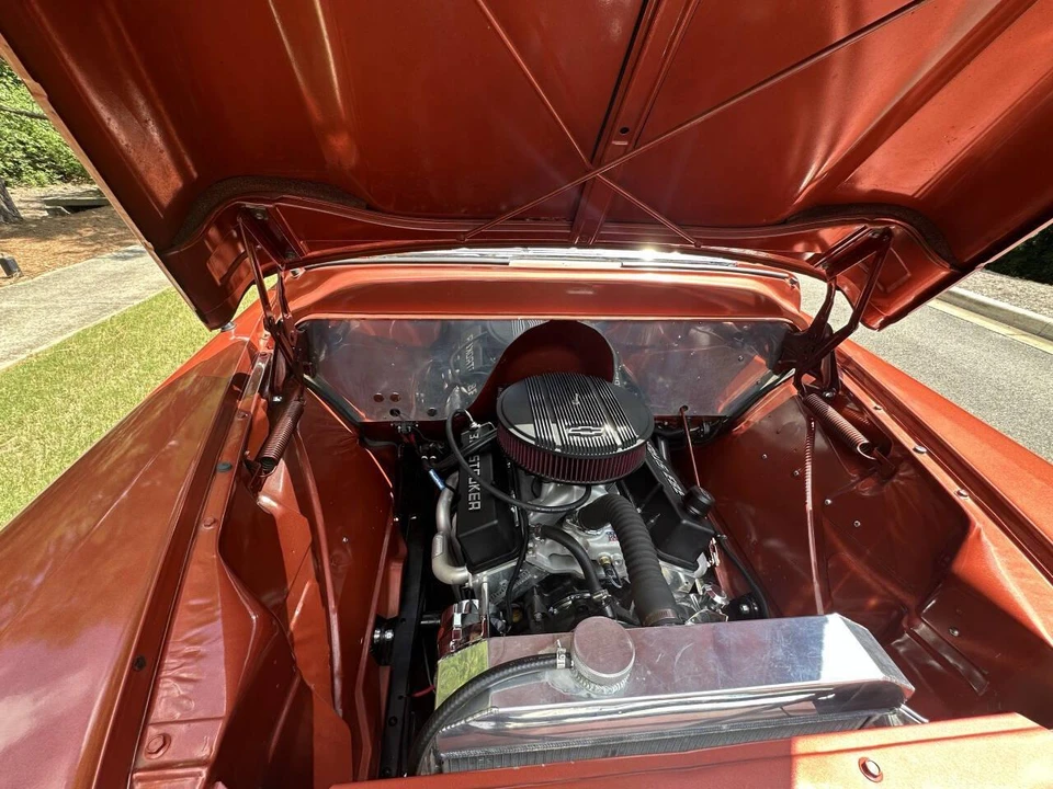1958 Chevrolet Task Force - Image 28 of 31