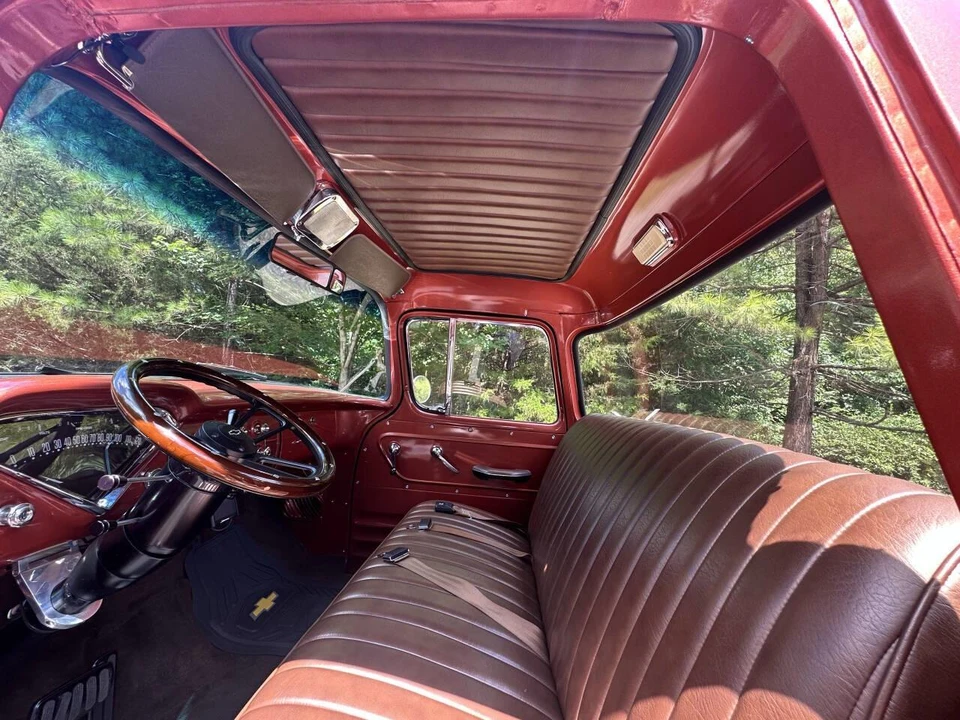 1958 Chevrolet Task Force - Image 19 of 31