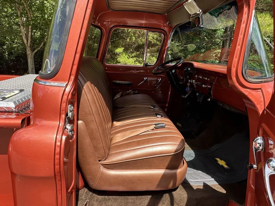 1958 Chevrolet Task Force - Image 16 of 31