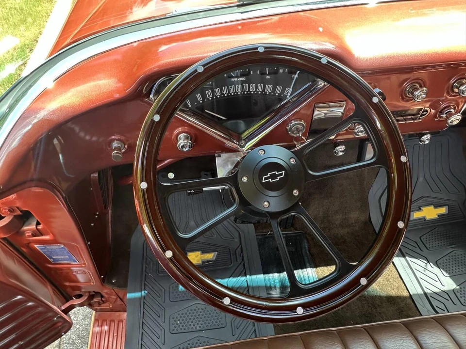 1958 Chevrolet Task Force - Image 22 of 31