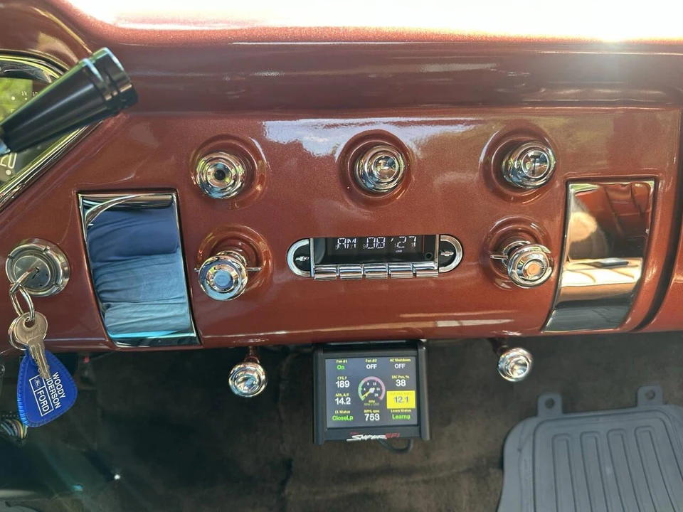 1958 Chevrolet Task Force - Image 26 of 31