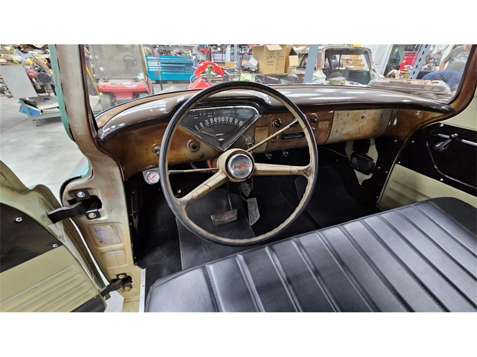 1958 Chevrolet Task Force - Image 16 of 31