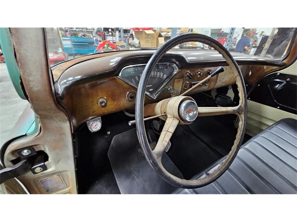 1958 Chevrolet Task Force - Image 18 of 31