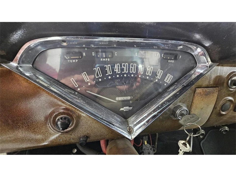 1958 Chevrolet Task Force - Image 19 of 31