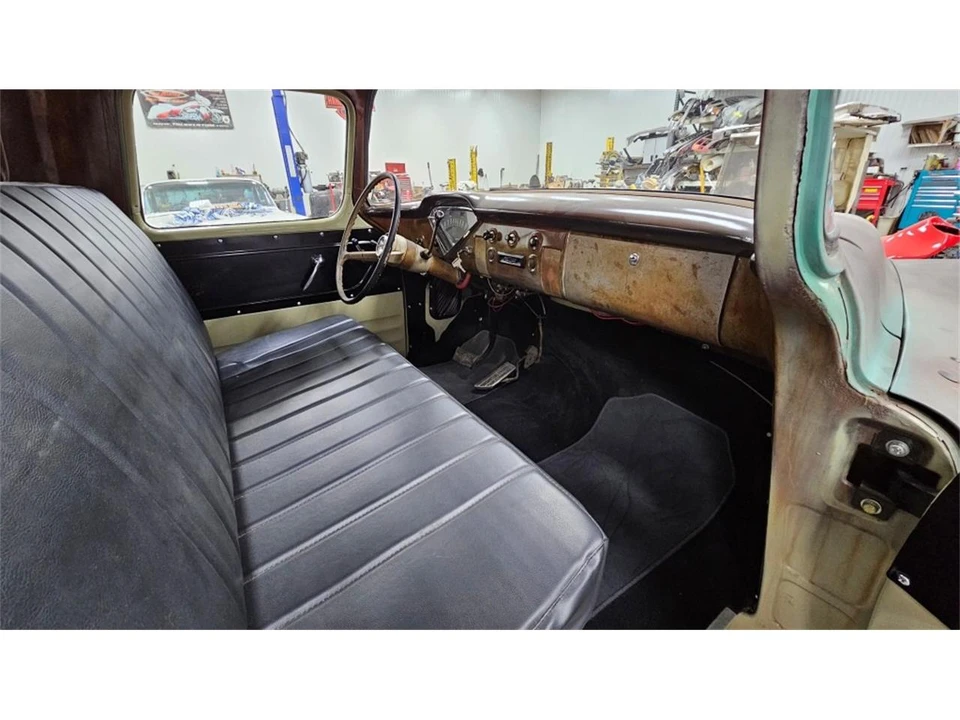 1958 Chevrolet Task Force - Image 30 of 31