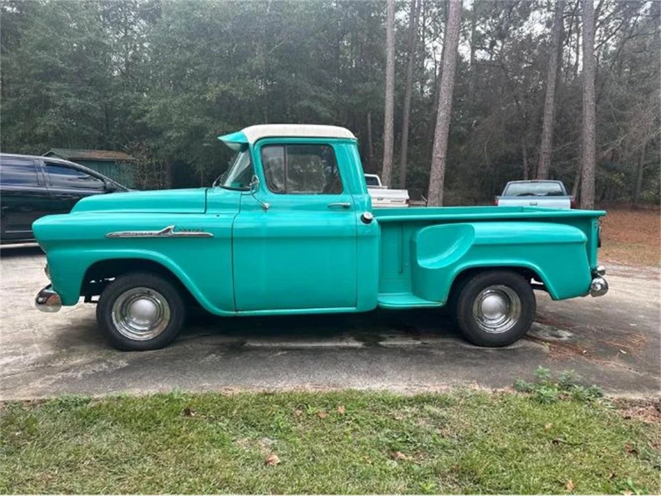 1958 Chevrolet Task Force - Image 8 of 10