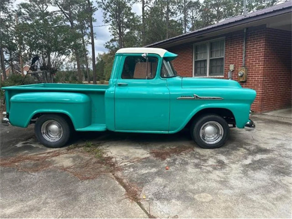 1958 Chevrolet Task Force - Image 9 of 10