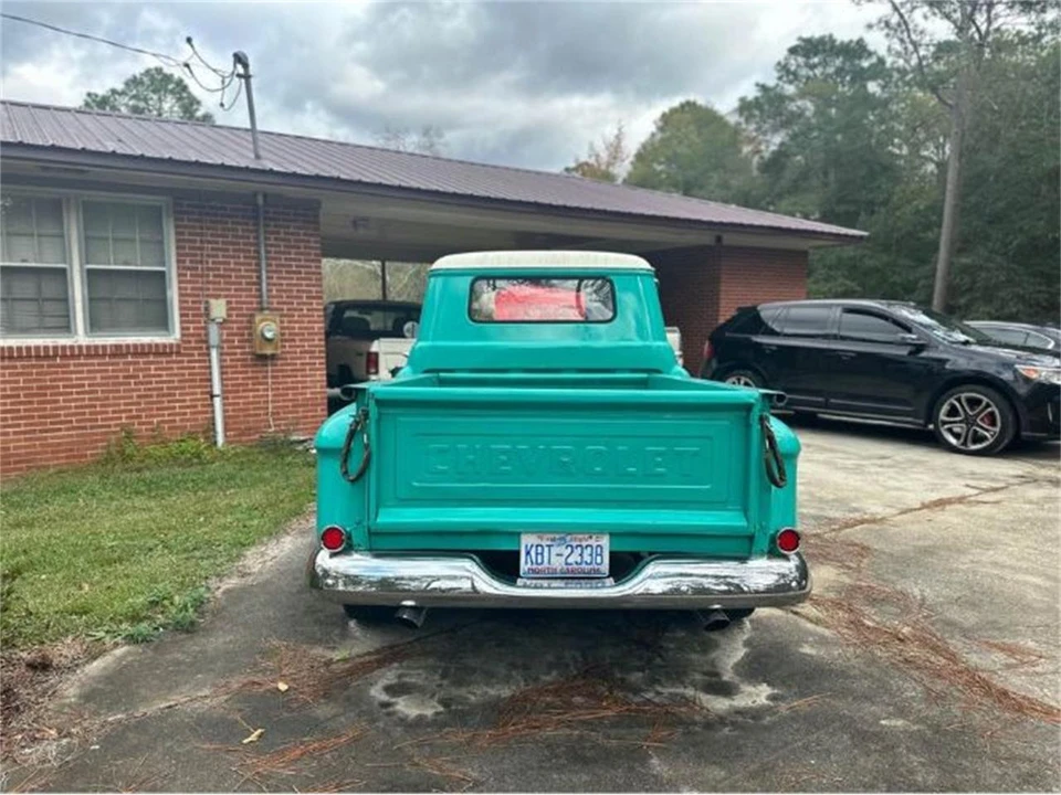 1958 Chevrolet Task Force - Image 6 of 10