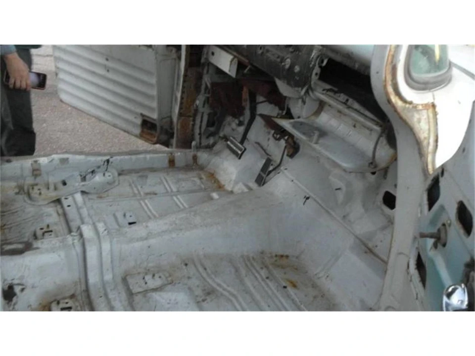 1958 Chevrolet Task Force - Image 6 of 18