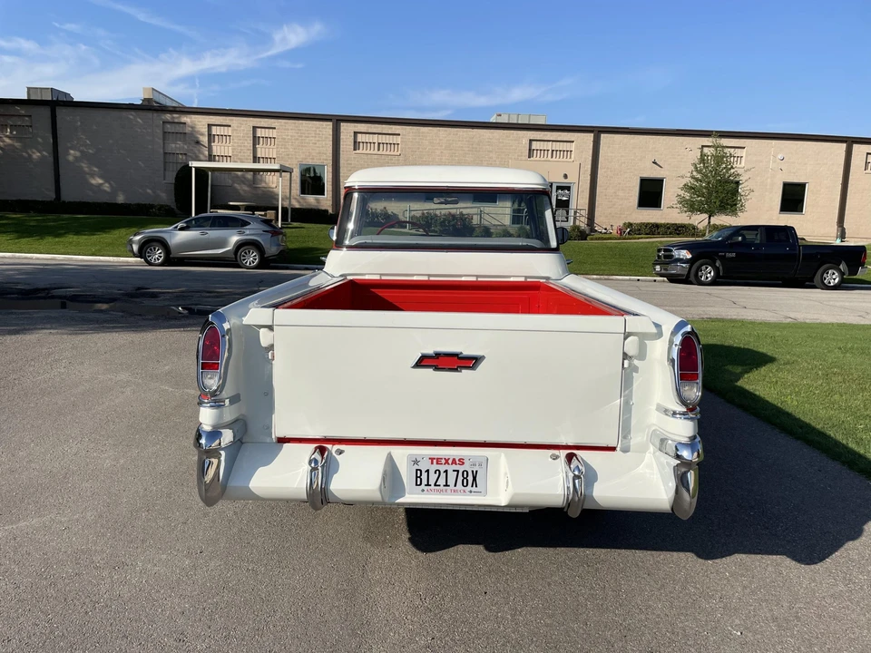 1958 Chevrolet Task Force - Image 26 of 31
