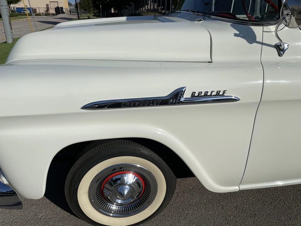 1958 Chevrolet Task Force - Image 19 of 31