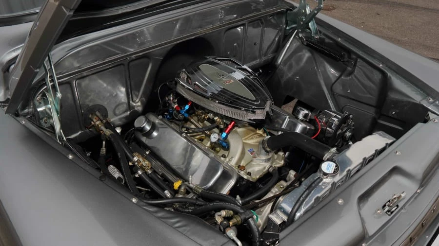 1958 Chevrolet Task Force - Image 18 of 21