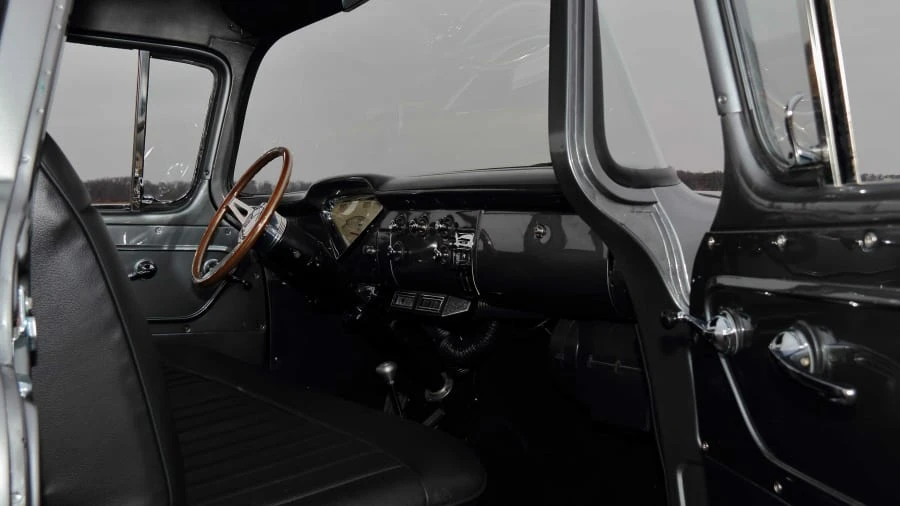 1958 Chevrolet Task Force - Image 15 of 21