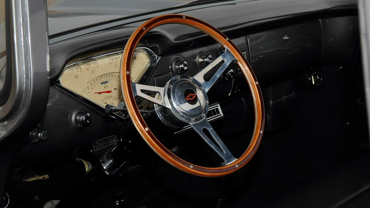 1958 Chevrolet Task Force - Image 16 of 22