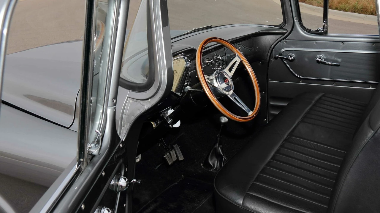 1958 Chevrolet Task Force - Image 4 of 22