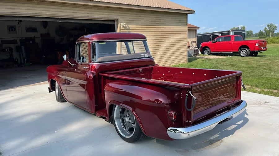1958 Chevrolet Task Force - Image 3 of 22