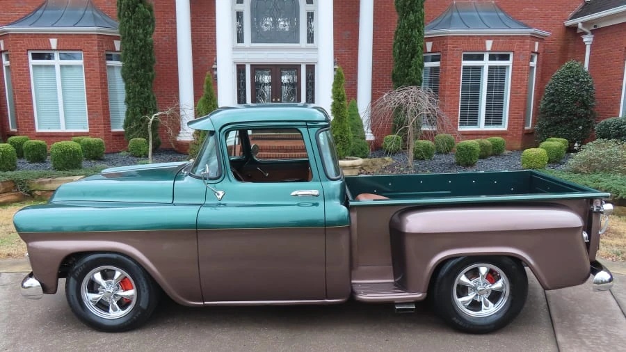 1958 Chevrolet Task Force - Image 2 of 23