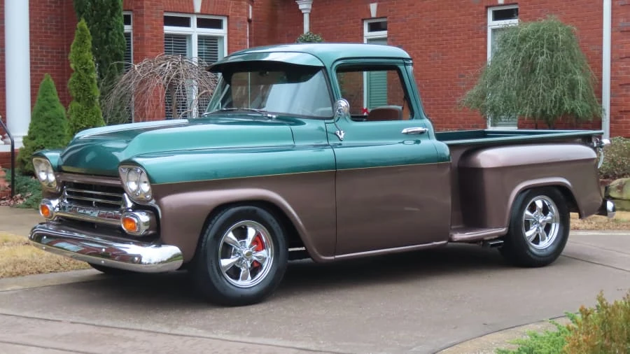 1958 Chevrolet Task Force - Image 22 of 23