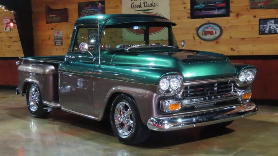 1958 Chevrolet Task Force - Image 21 of 23