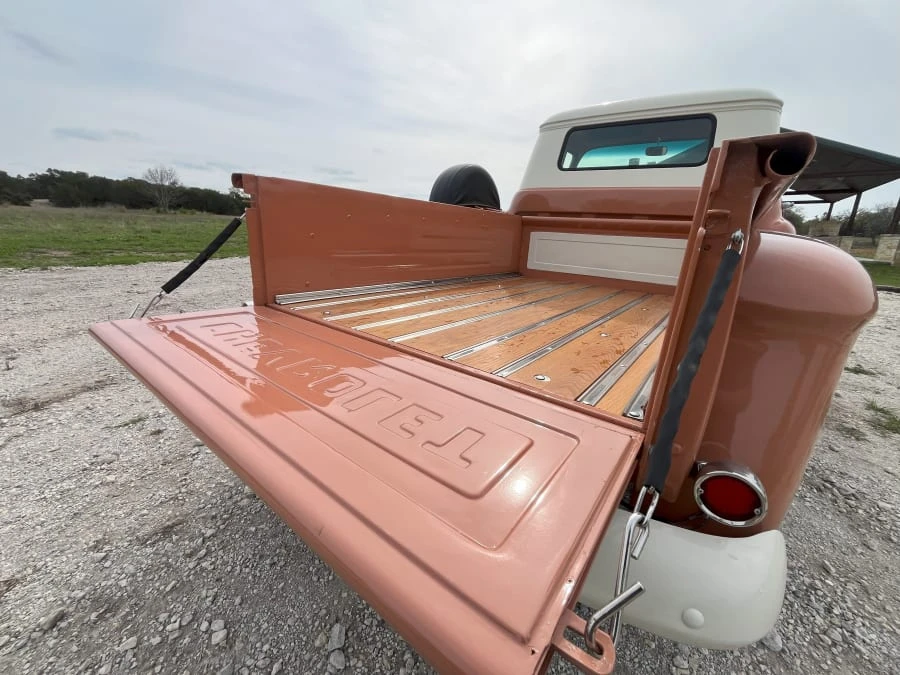 1958 Chevrolet Task Force - Image 22 of 24