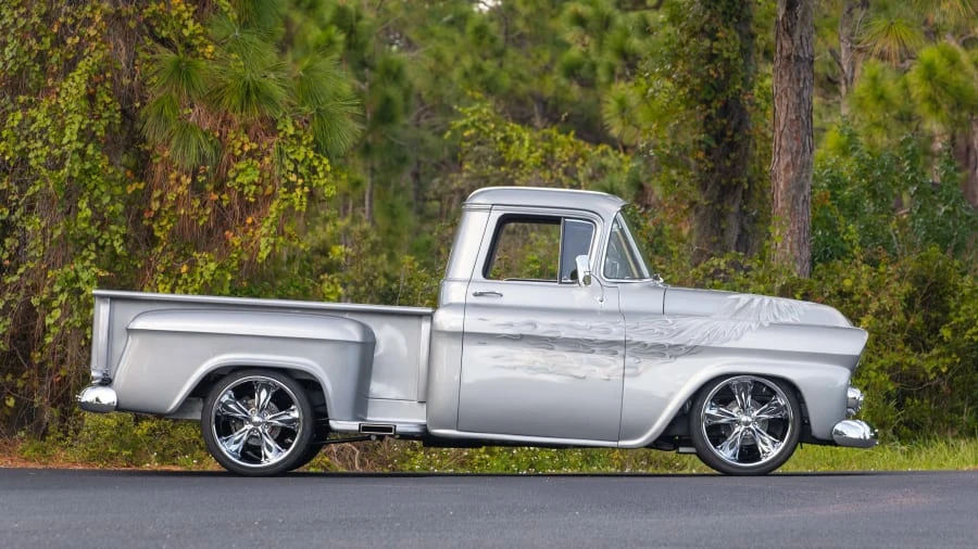 1958 Chevrolet Task Force - Image 8 of 21