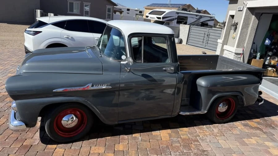 1958 Chevrolet Task Force - Image 2 of 24
