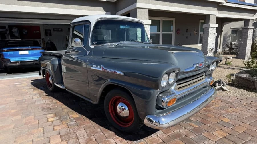 1958 Chevrolet Task Force - Image 6 of 24