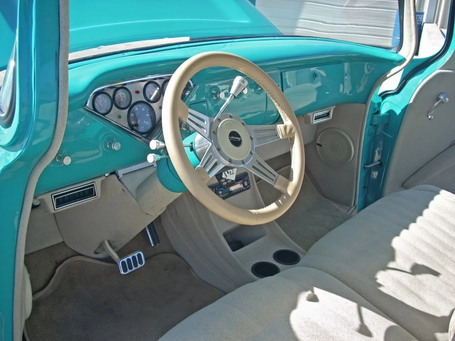 1958 Chevrolet Task Force - Image 4 of 8