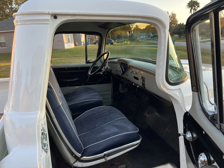 1958 Chevrolet Task Force - Image 19 of 31