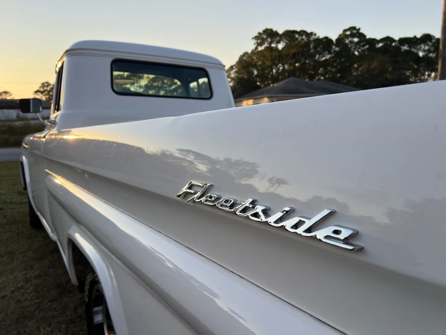 1958 Chevrolet Task Force - Image 4 of 31