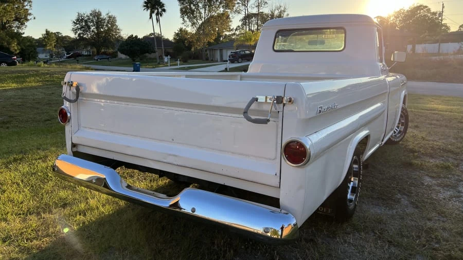 1958 Chevrolet Task Force - Image 5 of 31