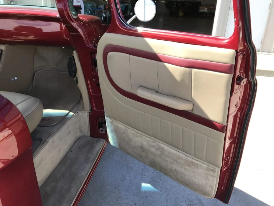 1958 Chevrolet Task Force - Image 6 of 11