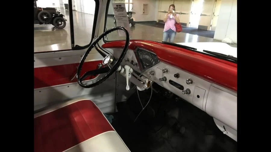 1958 Chevrolet Task Force - Image 3 of 4