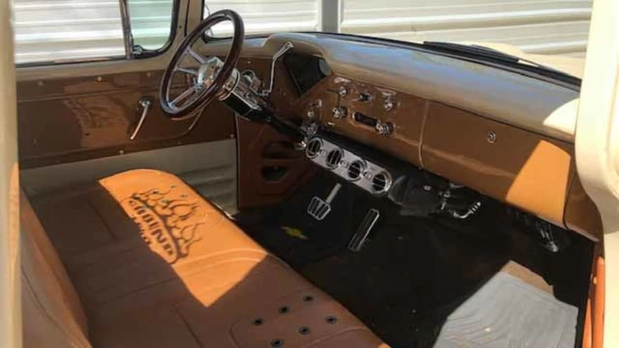 1958 Chevrolet Task Force - Image 5 of 11