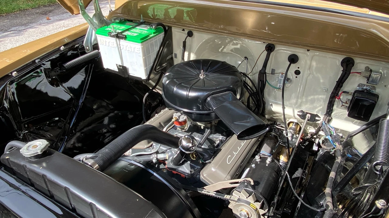 1958 Chevrolet Task Force - Image 4 of 16
