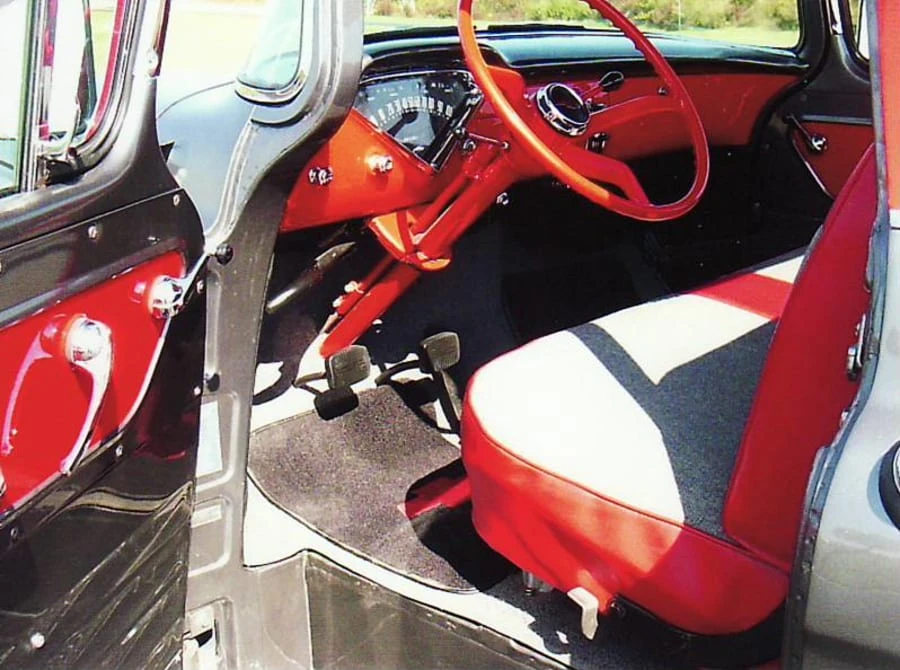 1958 Chevrolet Task Force - Image 4 of 8