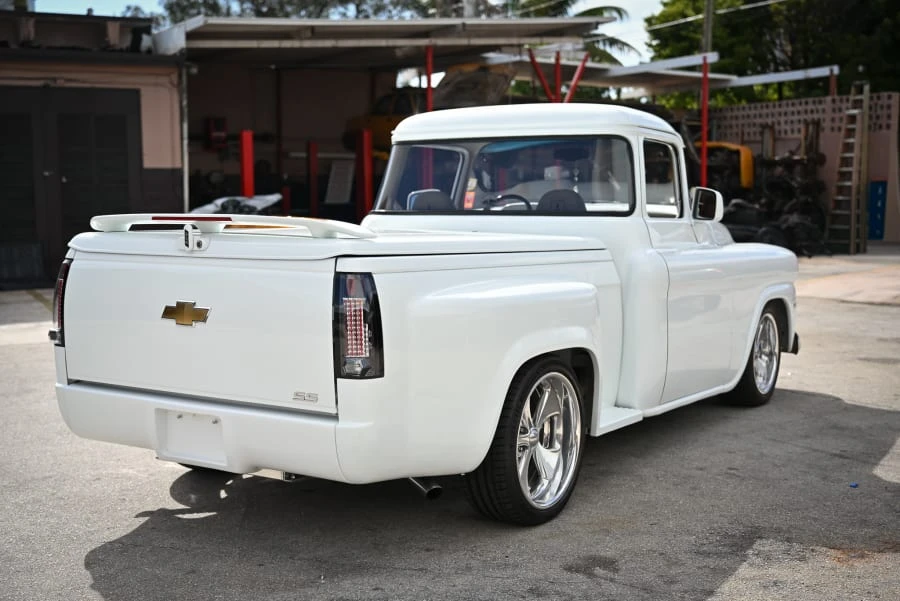 1958 Chevrolet Task Force - Image 9 of 31