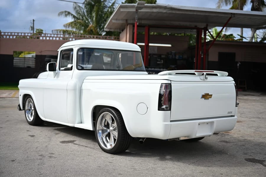 1958 Chevrolet Task Force - Image 6 of 31