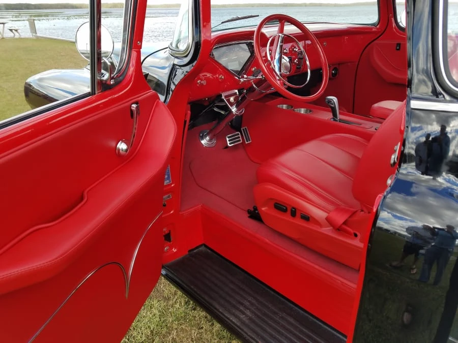 1958 Chevrolet Task Force - Image 4 of 12