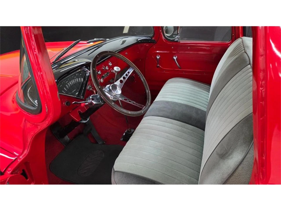 1958 Chevrolet Task Force - Image 24 of 31