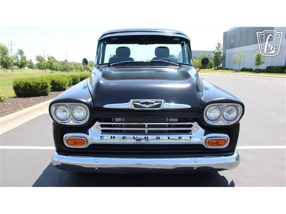 1958 Chevrolet Task Force - Image 21 of 31