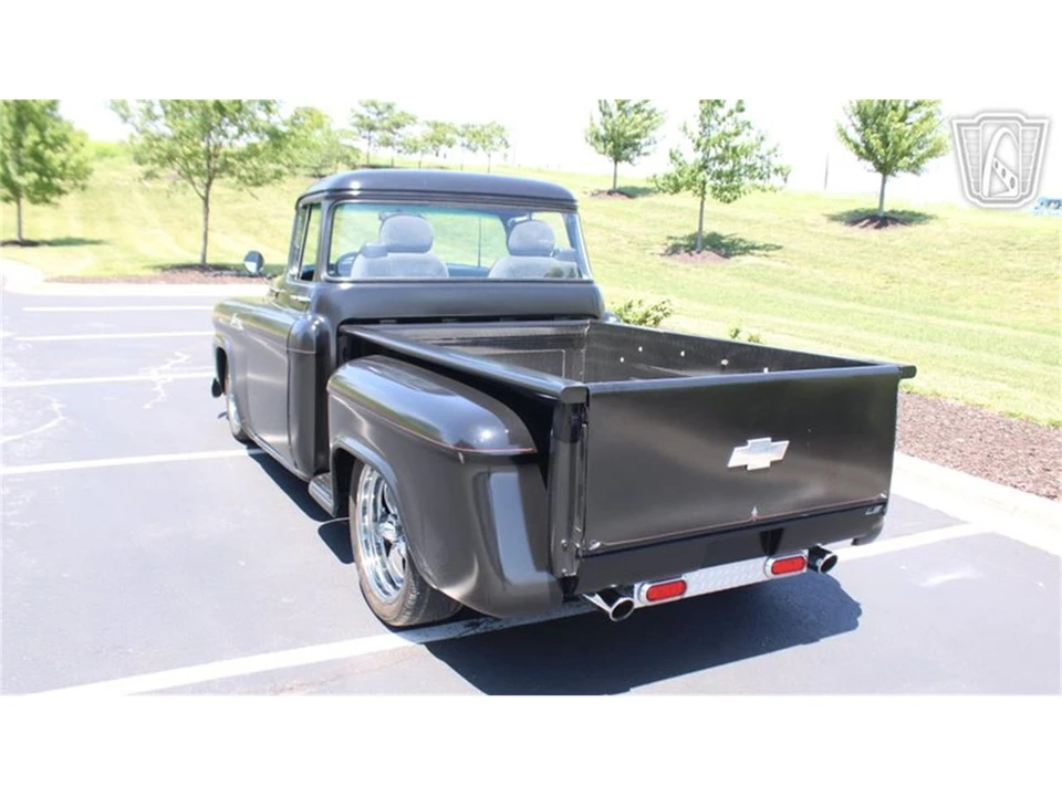 1958 Chevrolet Task Force - Image 28 of 31